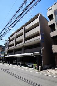 京都府京都市下京区室町通綾小路下る白楽天町