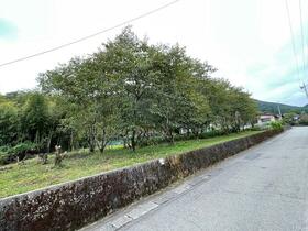 山梨県大月市賑岡町畑倉
