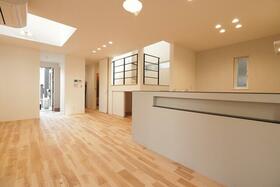 福岡県福岡市南区長住６丁目