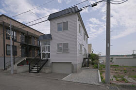 北海道札幌市南区石山二条９丁目