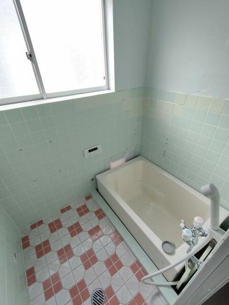 detached 福島県伊達郡川俣町飯坂字下中居

地図を見る