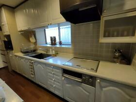 福岡県宗像市三郎丸３丁目