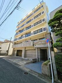 ファミーユ八幡
