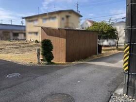 三重県鈴鹿市平田本町１丁目