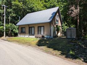 山形県米沢市大字大小屋字大日向