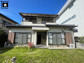 山梨県韮崎市大草町若尾