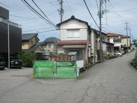石川県金沢市三口新町４丁目