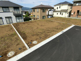 神奈川県秦野市曲松１丁目