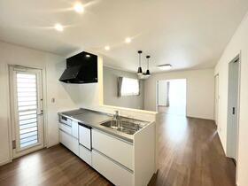 福岡県北九州市小倉南区湯川３丁目