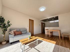 三重県津市白塚町