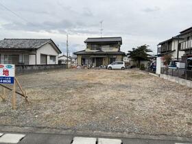 山梨県中央市西花輪