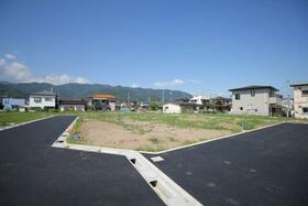 山梨県甲府市里吉１丁目