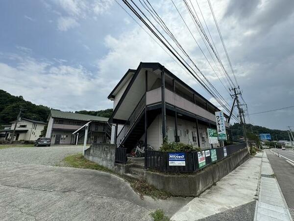 apartment 福島県伊達郡川俣町飯坂字八反田
飯坂の賃貸情報を見る
物件地図