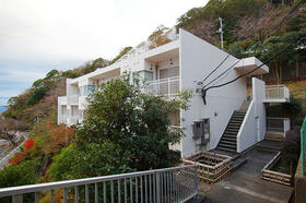 ヴィラ南熱海　１１号館