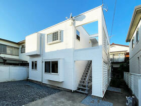 東京都三鷹市上連雀２丁目