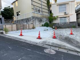 沖縄県那覇市樋川１丁目