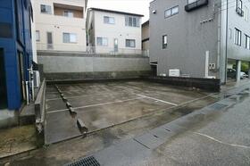 石川県金沢市高尾１丁目