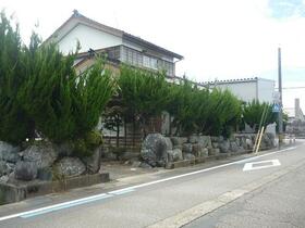 富山県下新川郡入善町横山