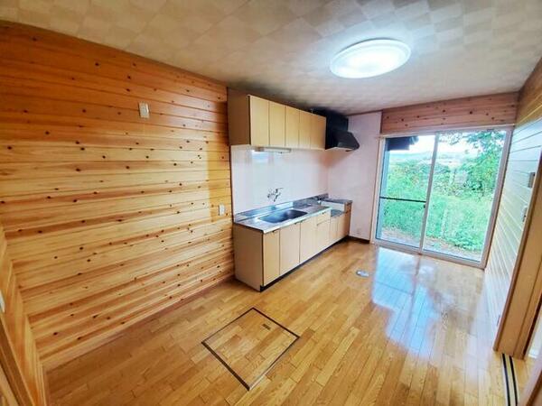 detached 秋田県雄勝郡羽後町貝沢字柏野
物件地図