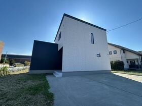 新潟県新潟市西蒲区曽根