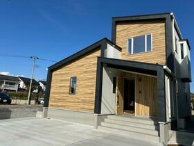 群馬県前橋市朝倉町３丁目