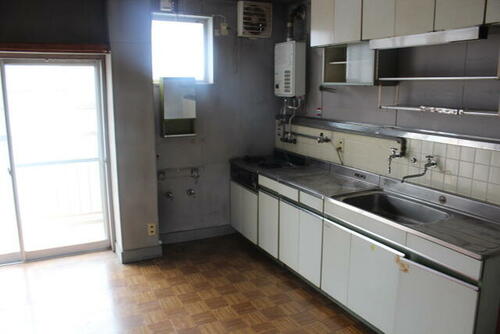 townhouse 富山県高岡市横田町３丁目