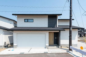 富山県高岡市羽広１丁目