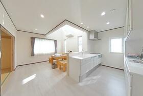 青森県青森市小柳１丁目