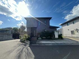 長崎県諫早市西栄田町