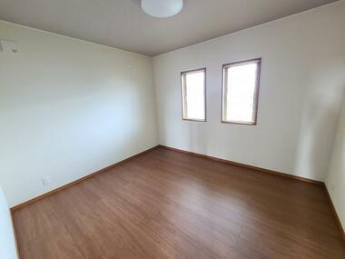 代表画像_外観@240040243107