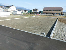 山梨県南アルプス市荊沢