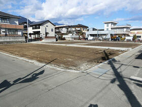 山梨県南アルプス市荊沢
