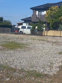 三重県伊勢市御薗町小林