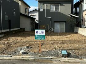 石川県白山市坂尻町