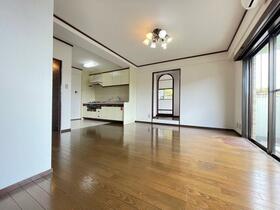 兵庫県神戸市須磨区若草町１丁目