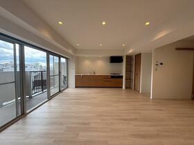 小阪パークハイツ２号棟