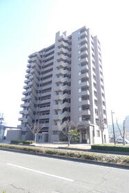 ロイヤルガーデン宇多津駅前参番館