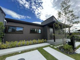 香川県高松市仏生山町甲