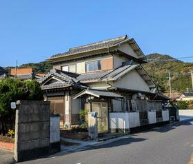 大分県津久見市徳浦本町