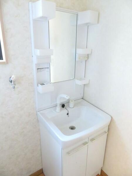 detached 福島県岩瀬郡鏡石町不時沼

地図を見る