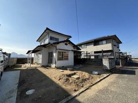 香川県丸亀市三条町