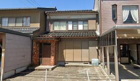 富山県高岡市戸出町３丁目
