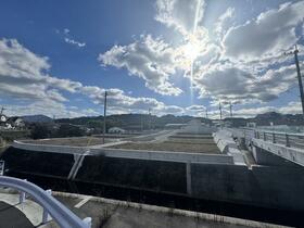 大分県由布市挾間町向原