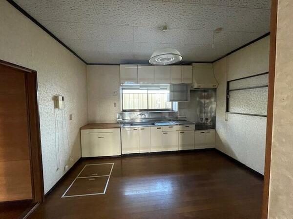 detached 福島県南相馬市原町区日の出町

地図を見る