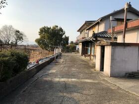 徳島県鳴門市大麻町市場字川縁