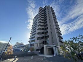 ロイヤルガーデン北前川