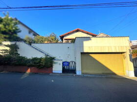 京都府八幡市男山松里