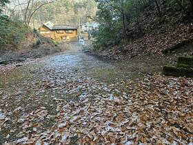 京都府亀岡市畑野町広野閉亀