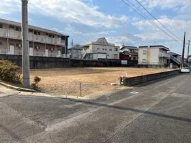 三重県鈴鹿市岸岡町