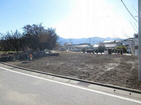 山梨県笛吹市石和町中川